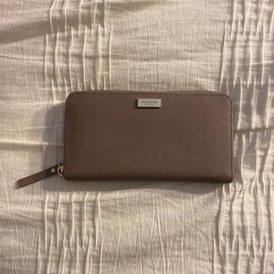 Kate Spade Continental wallet